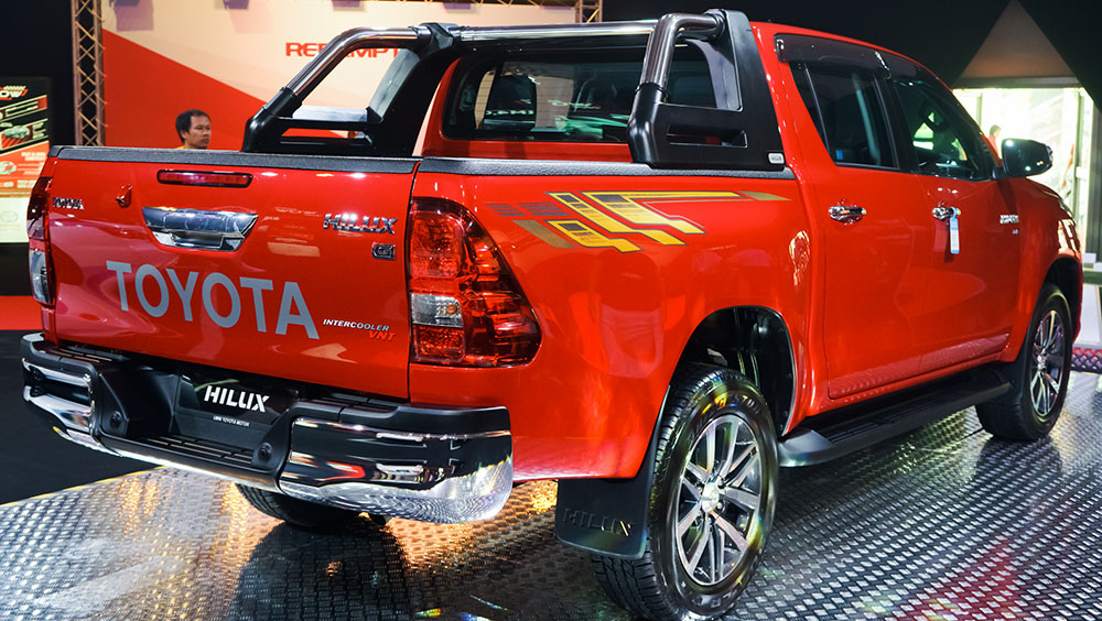 Đánh giá chi tiết xe Toyota Hilux 2016 về hình ảnh giá bán thị trường 3   MuasamXecom