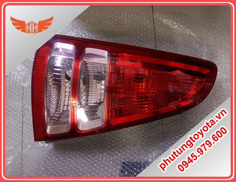 Đèn hậu Toyota Innova 2007