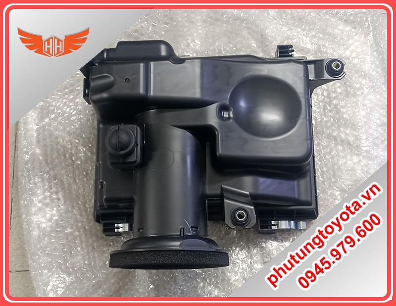 Nắp dưới bô e Toyota Innova 2021