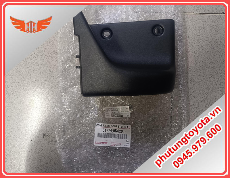 Ốp bệ bước chân sau Toyota Fortuner 2009-2012