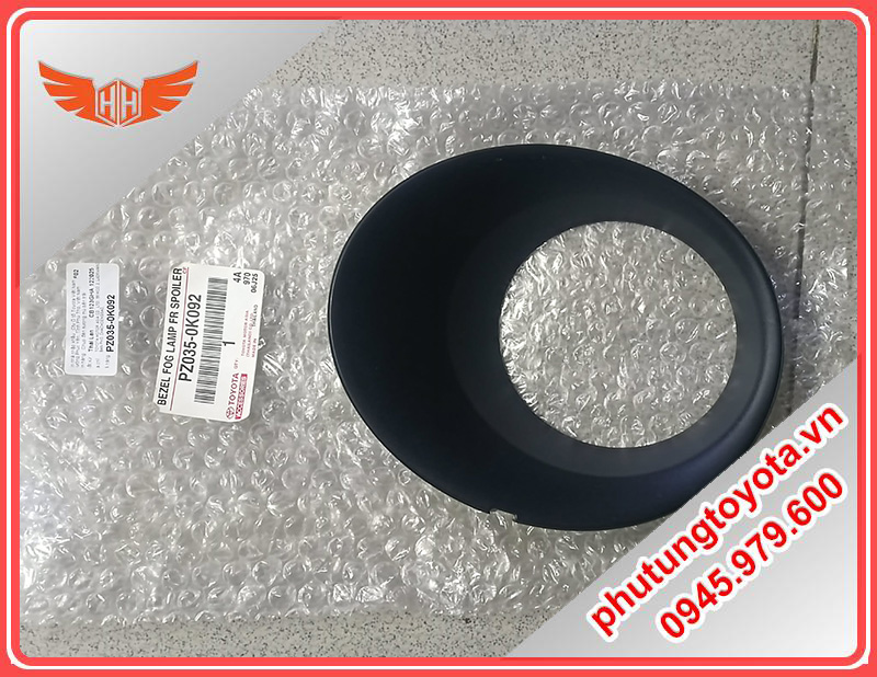 Ốp đèn cản mã PZ035-0K092 Toyota Fortuner 2012